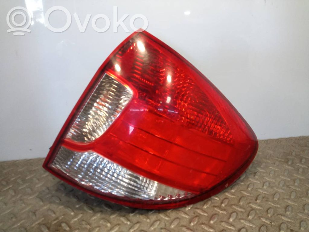 Lampa tylna