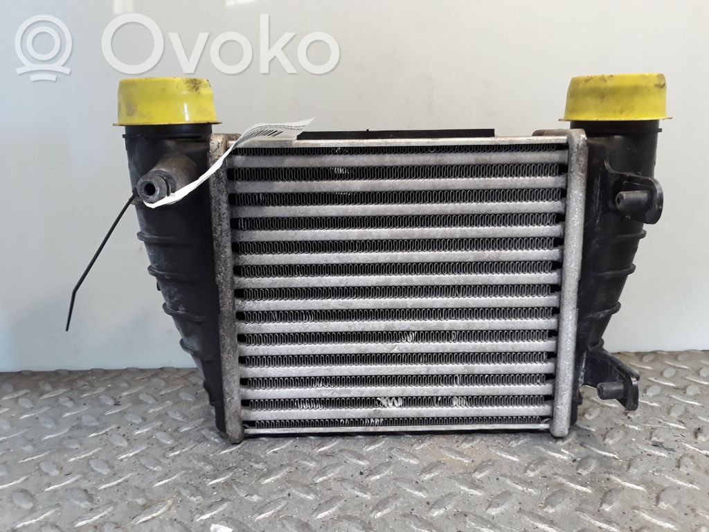 Radiador intercooler   8E0145806M,3230257