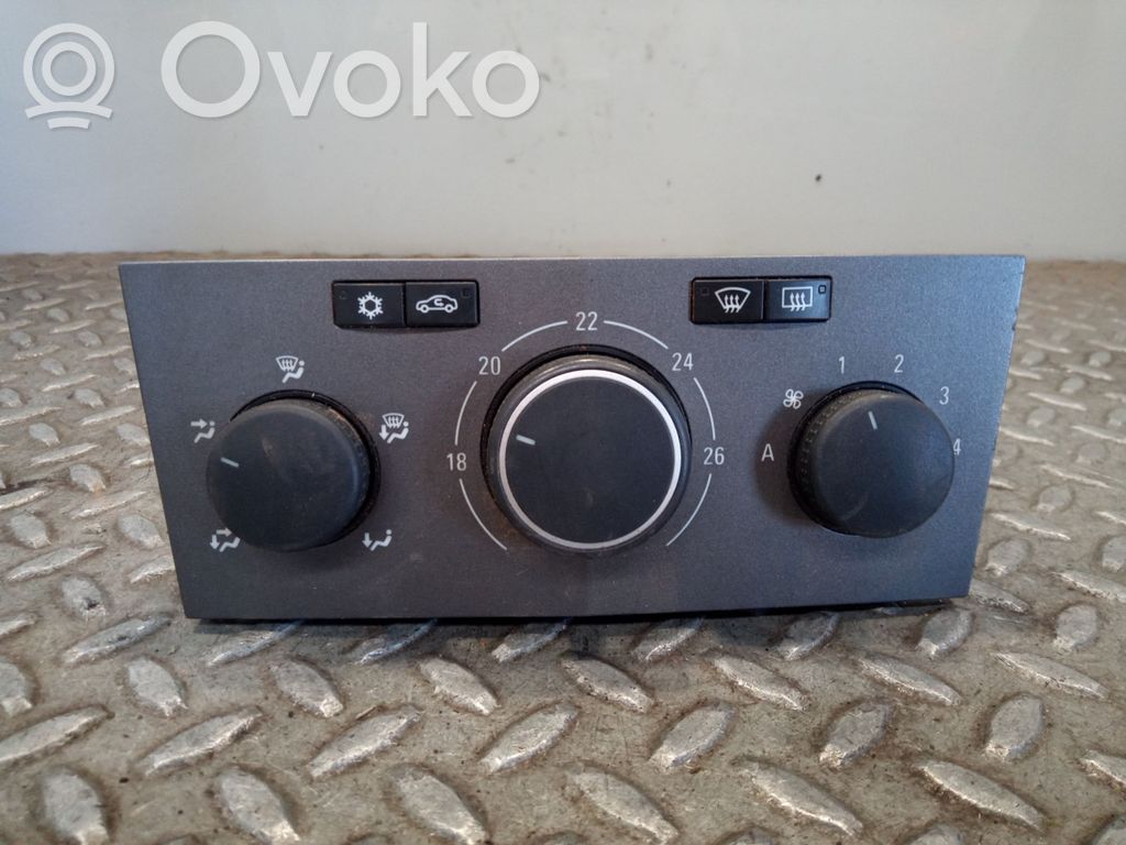 Opel Astra G Air conditioner control unit module 