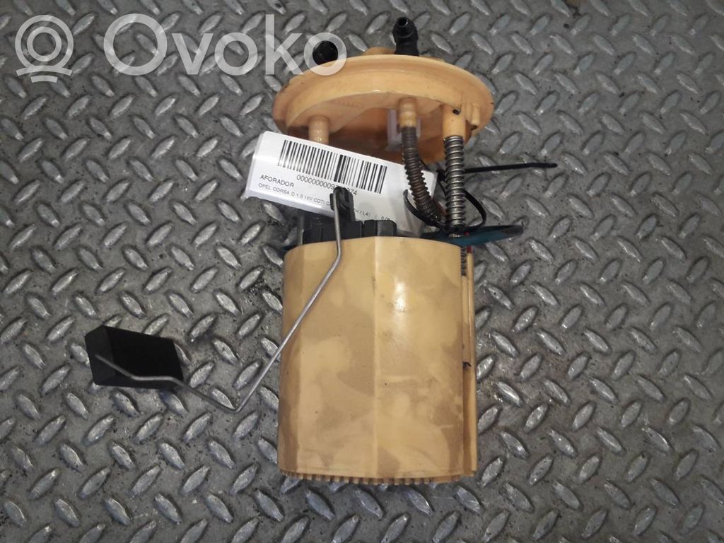 Opel Corsa C Polttoainesäiliön pumppu 