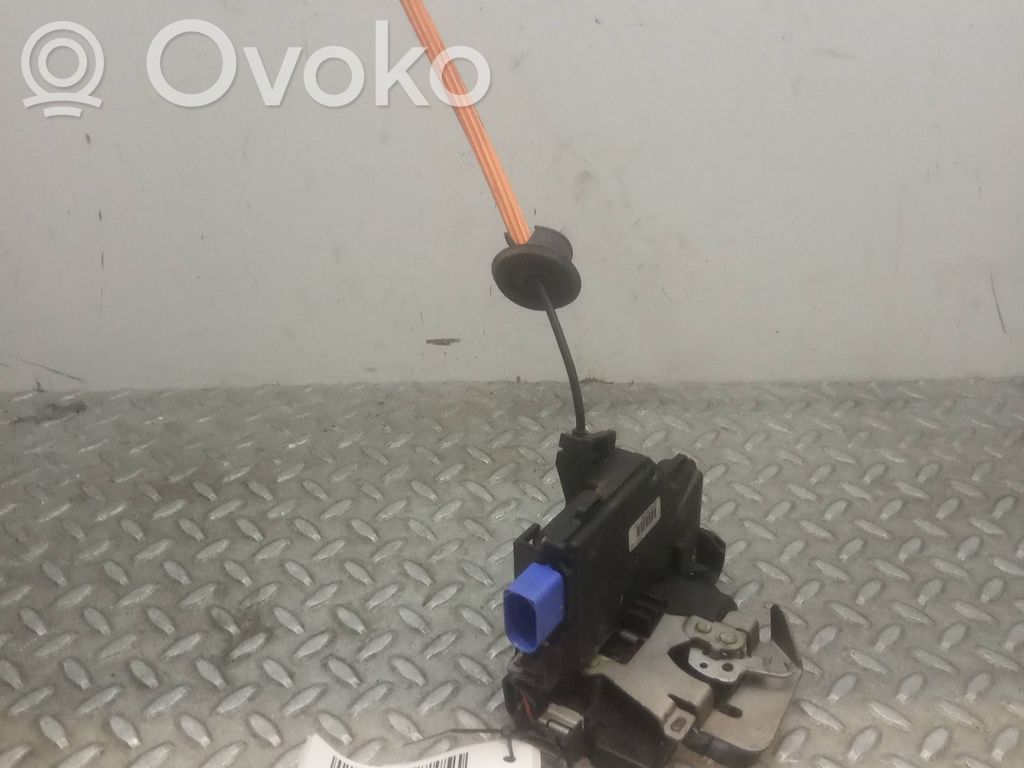 Etuoven lukko