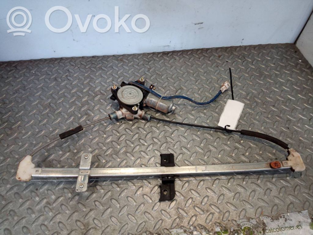 Suzuki Grand Vitara I Meccanismo di sollevamento del finestrino posteriore senza motorino 