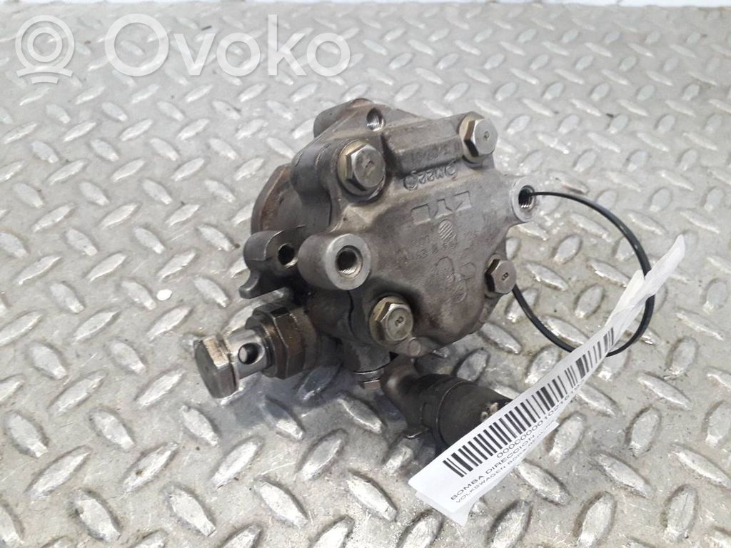 Volkswagen Bora Ohjaustehostimen pumppu 