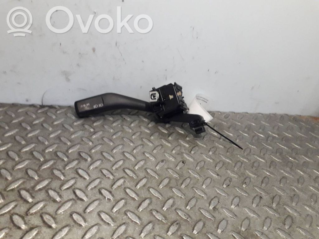 Volkswagen Jetta V Manetka / Przełącznik kierunkowskazów 