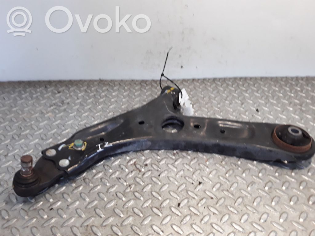 Hyundai i30 Etutukivarsi 
