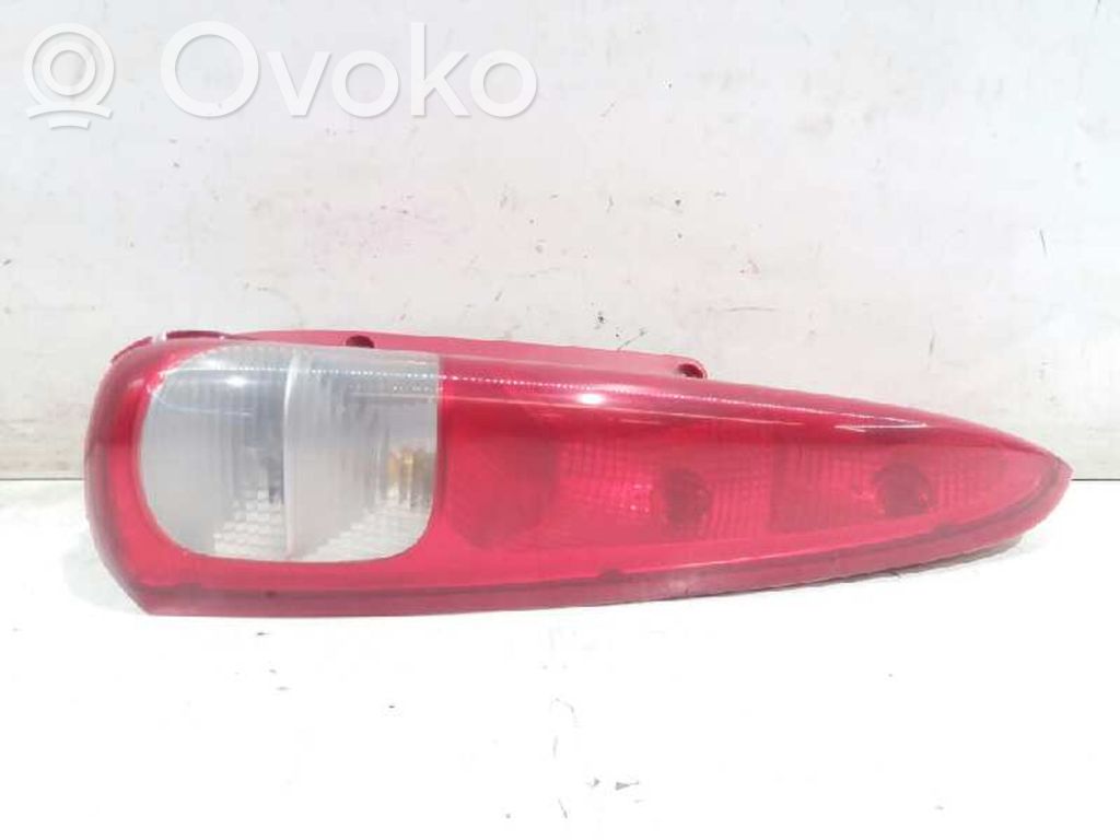 Rear/tail lights