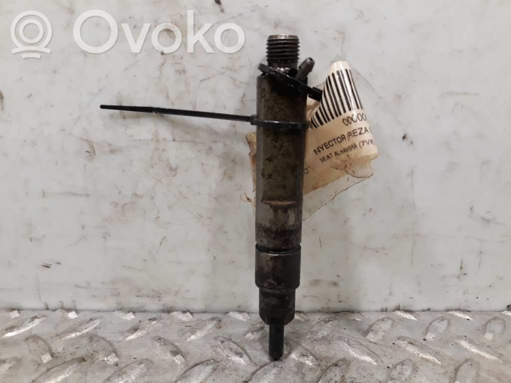 Injector combustibil   028130201T