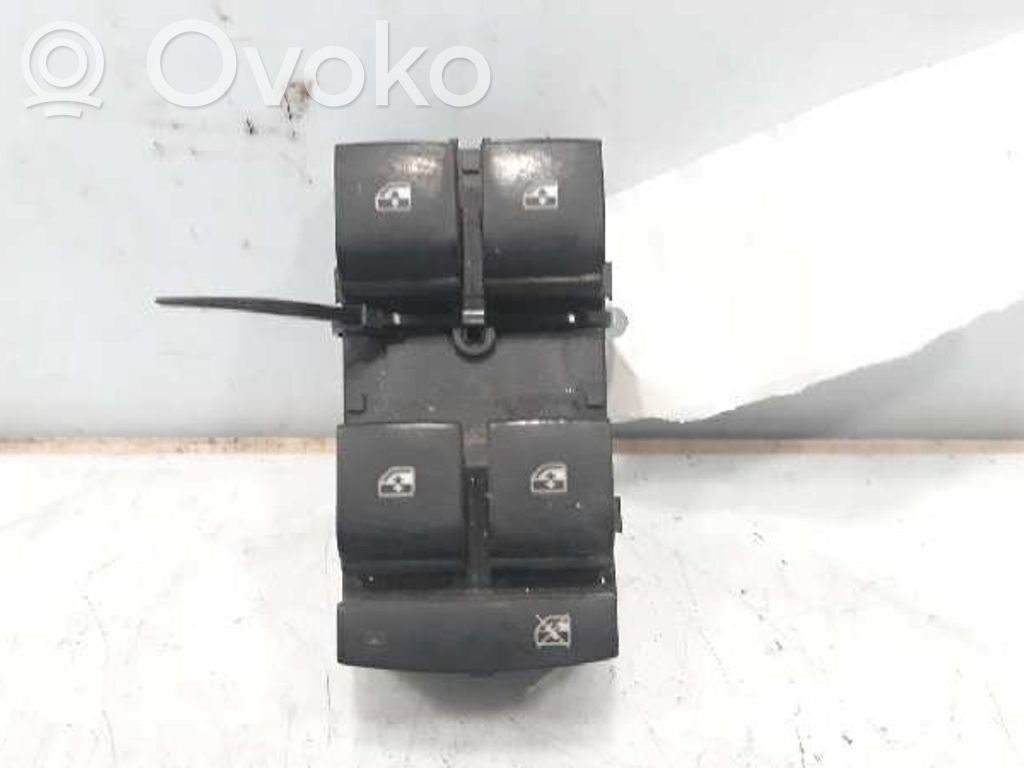 Chevrolet Corsa Przyciski szyb 