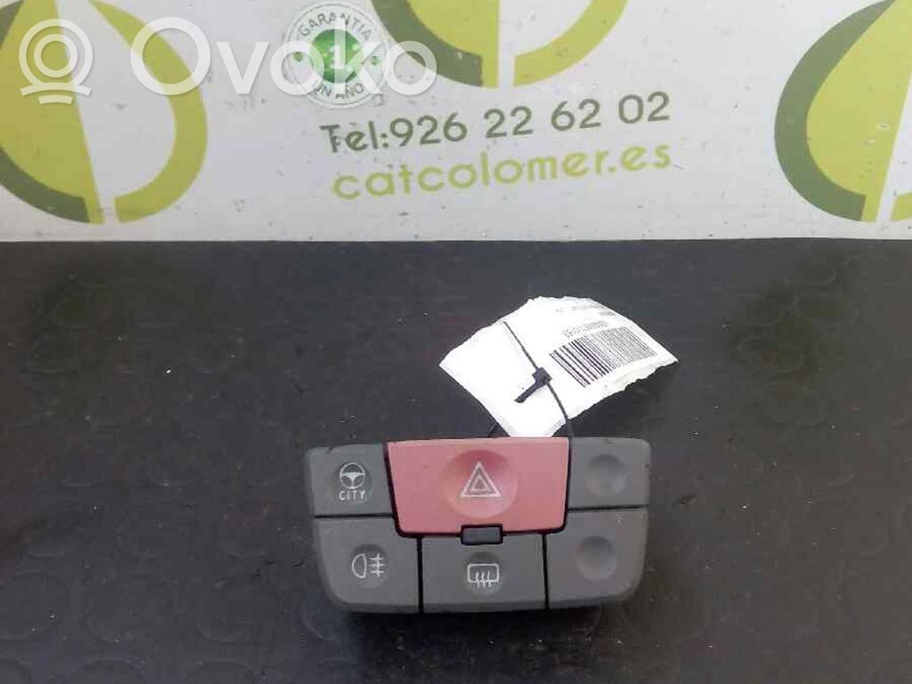 Fiat Panda II Botón interruptor de luz de peligro 
