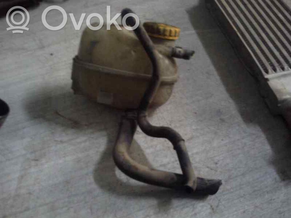 Depósito de expansión de combustible