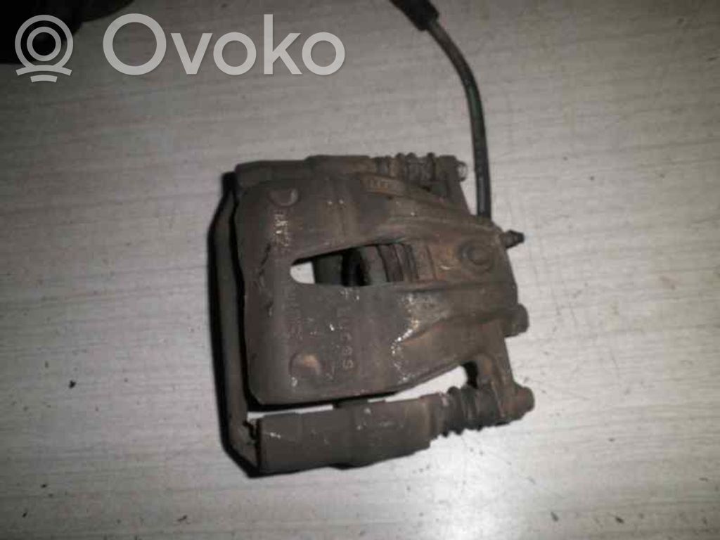 Caliper de freno delantero