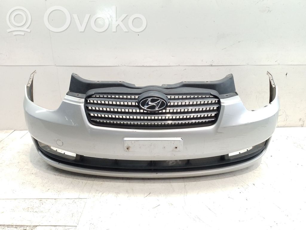 Hyundai Accent Parachoques delantero 
