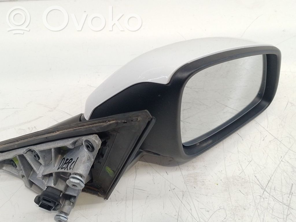 BMW X1 F48 F49 Elektryczne lusterko boczne drzwi przednich 
