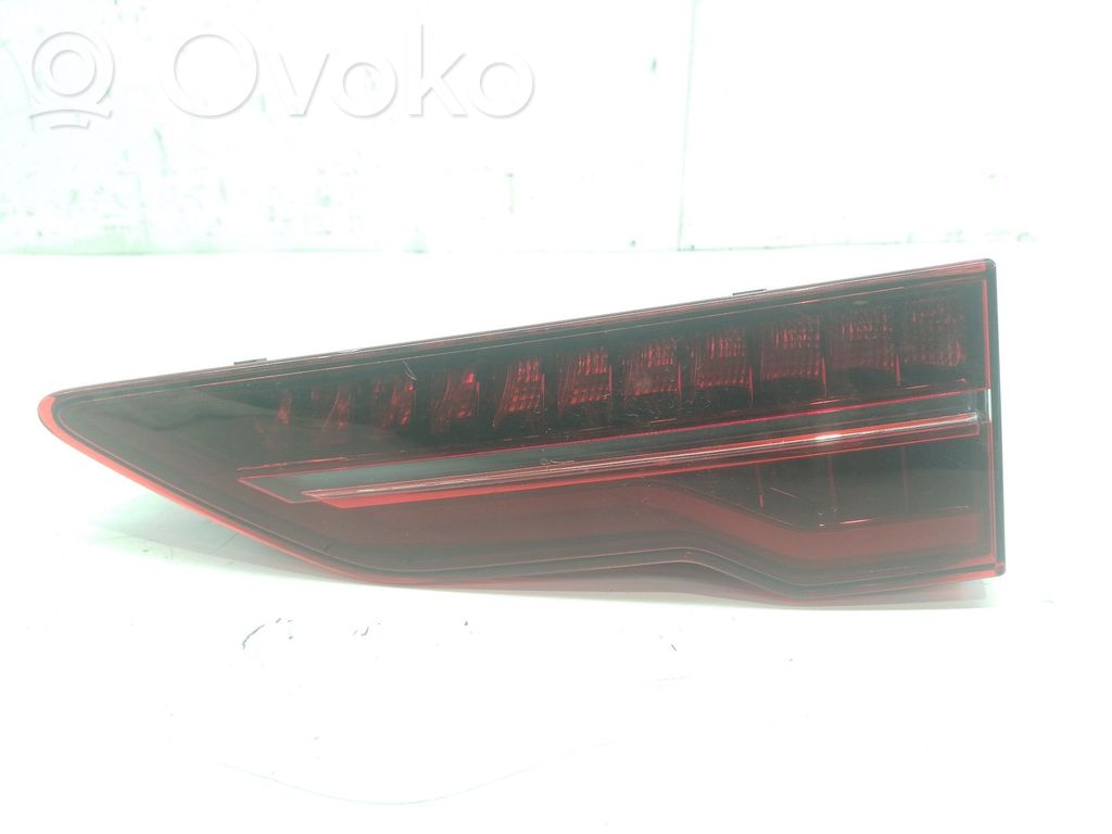 Jaguar I-Pace Takaluukun takavalot 