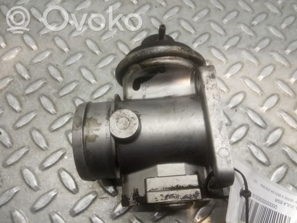 BMW 5 E39 EGR valve 