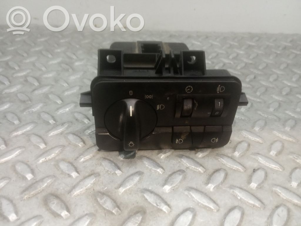Comutator lumini bord   6923478