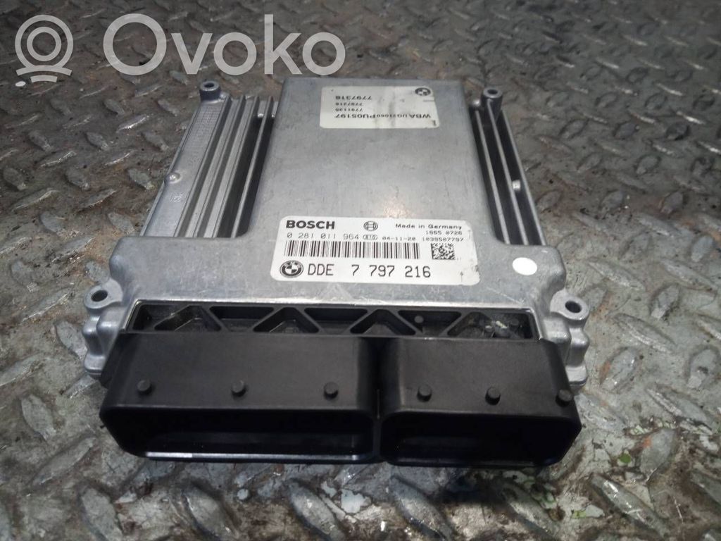 BMW 1 E81 E87 Door central lock control unit/module 