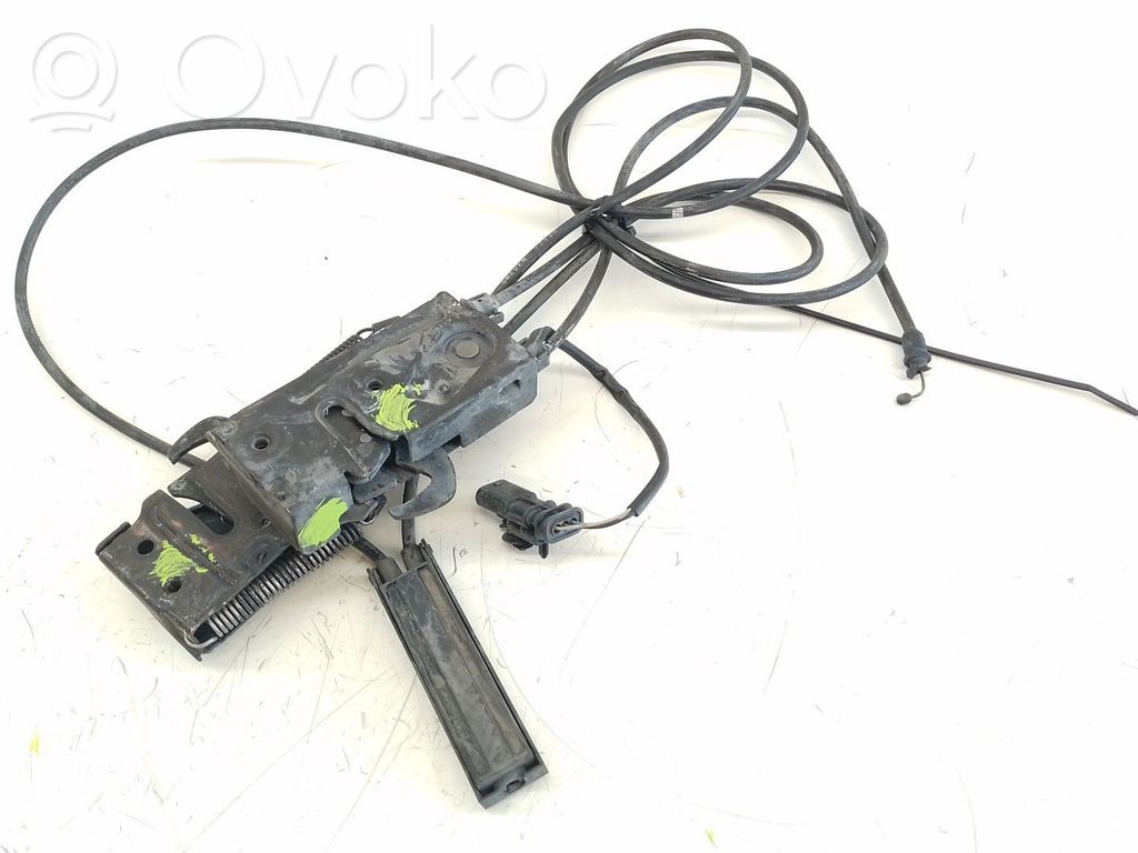 Volvo XC60 Tie down hook / loop 