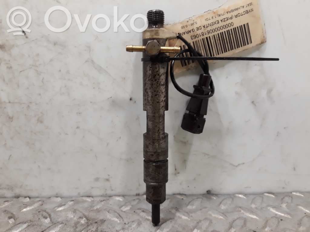 Inyector de combustible   028130201S