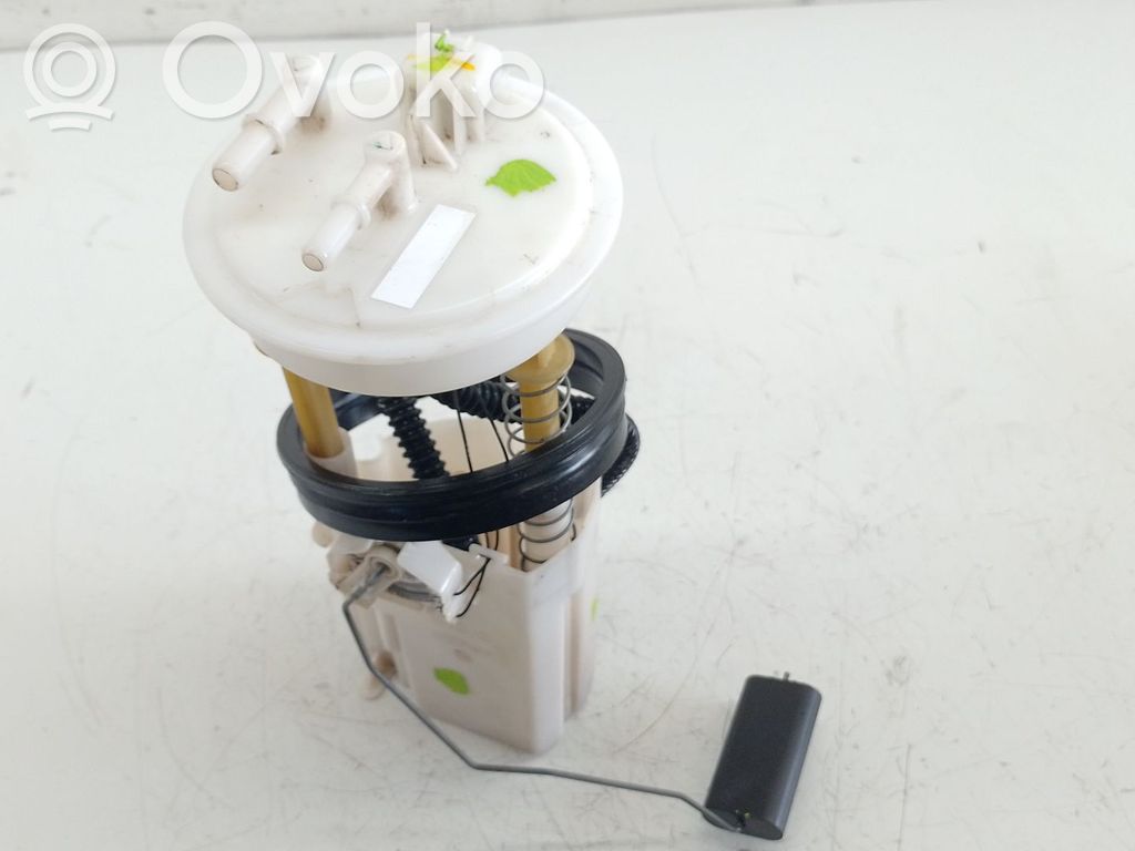 Nissan Qashqai Pompa carburante immersa