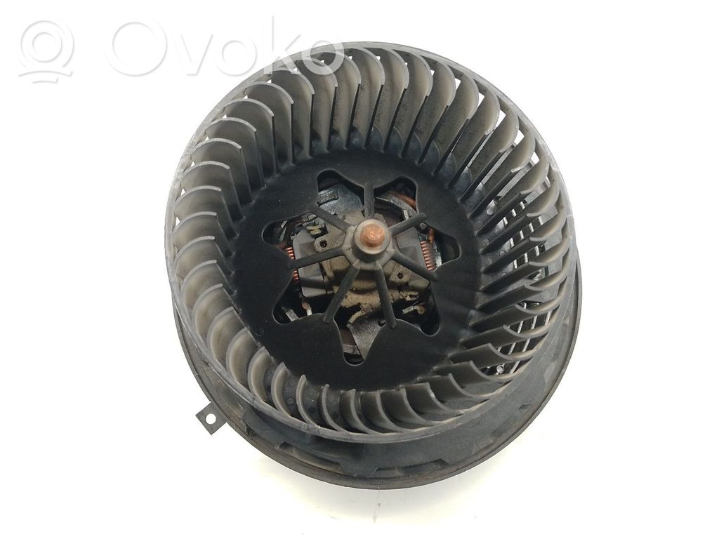 BMW X1 E84 Mazā radiatora ventilators 