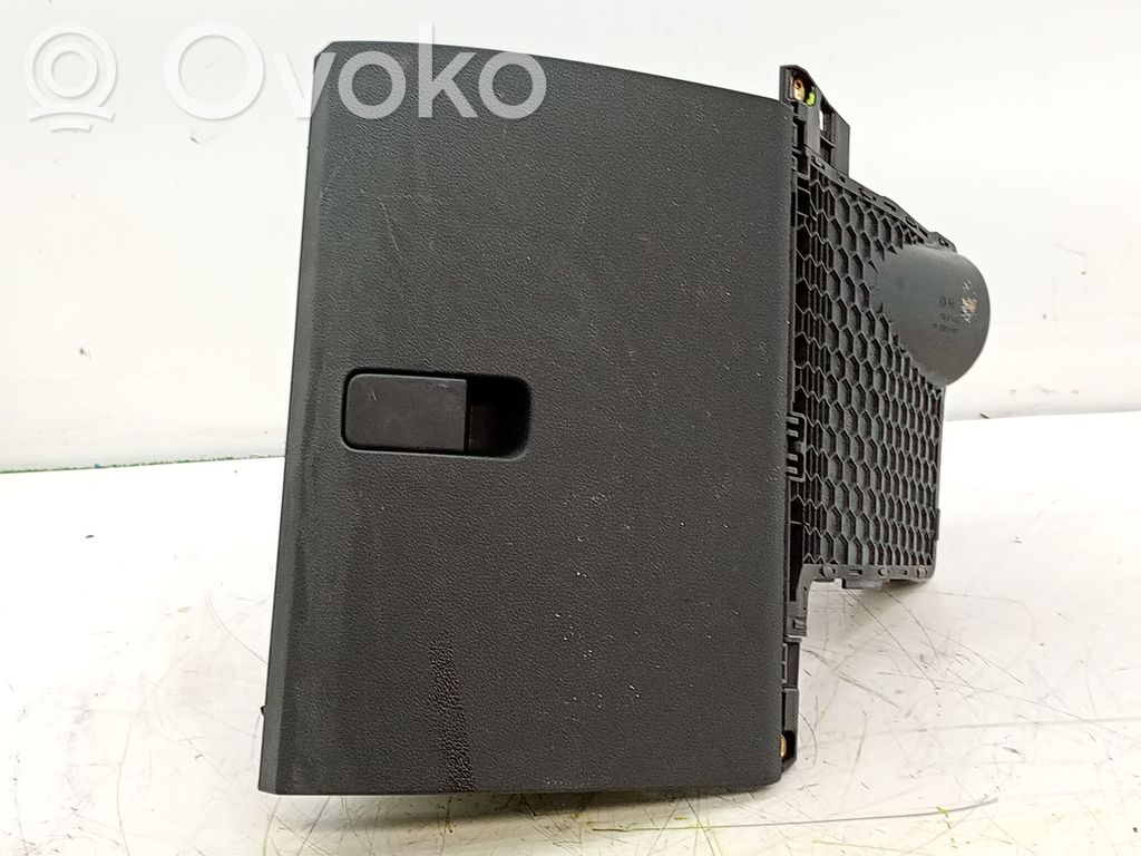 Skoda Fabia Mk3 (NJ) Guantera 