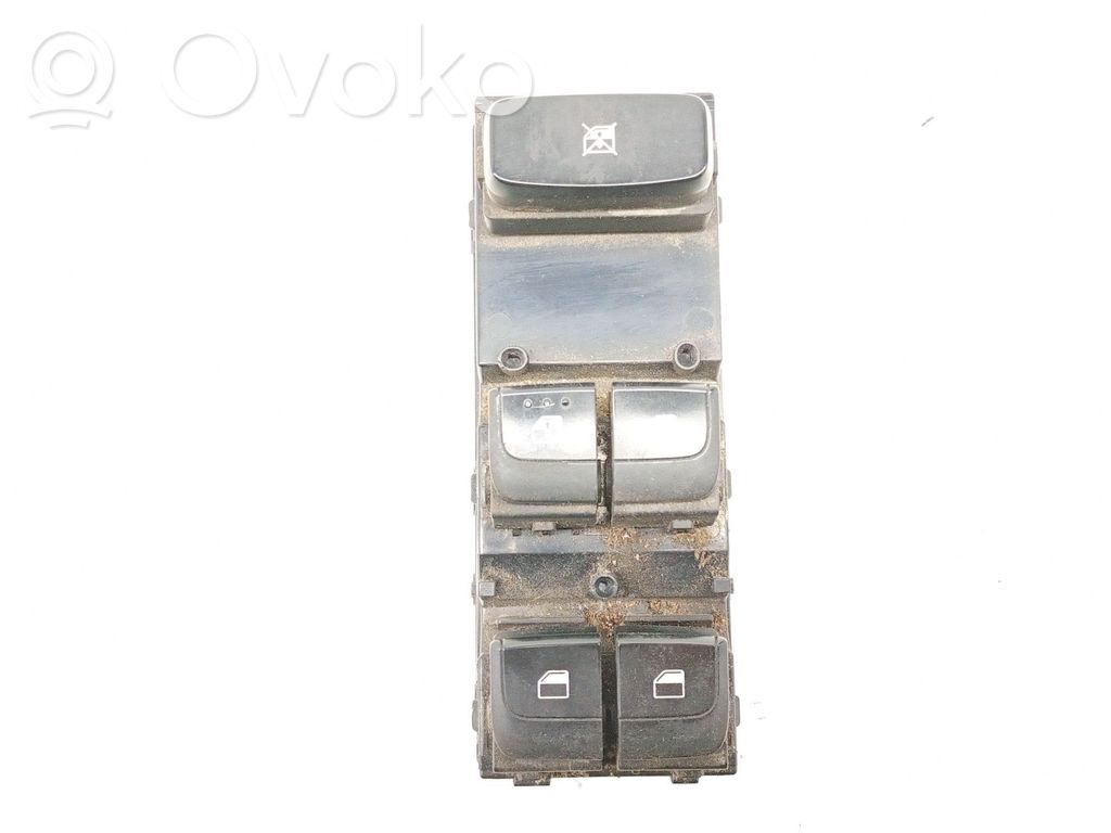KIA Stonic Interruptor del elevalunas eléctrico 