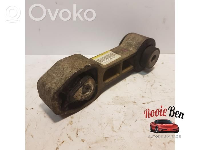 Engine mount bracket   00517395220