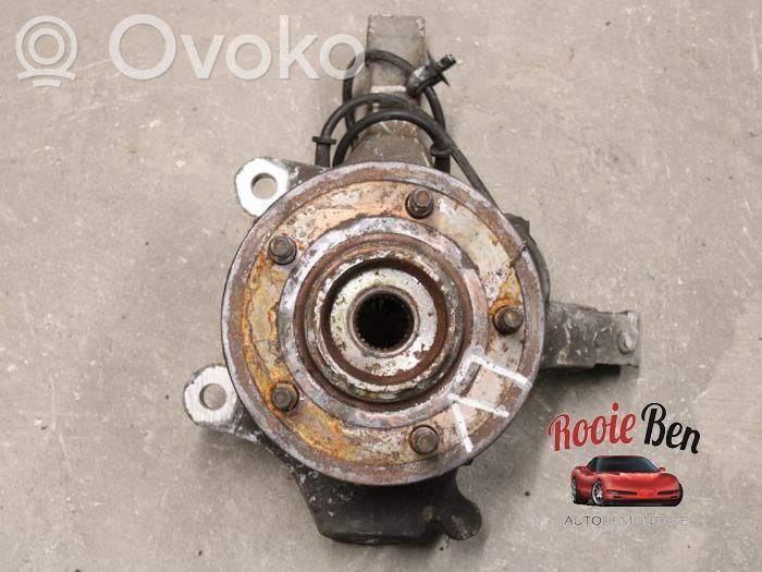 Front wheel hub spindle knuckle