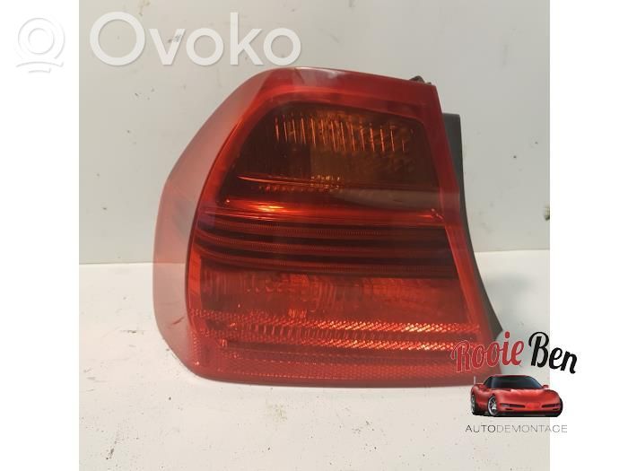 Rear/tail lights   6937457