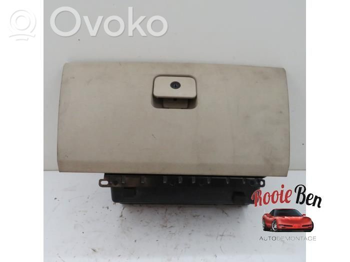 Cadillac CTS Glove box set 
