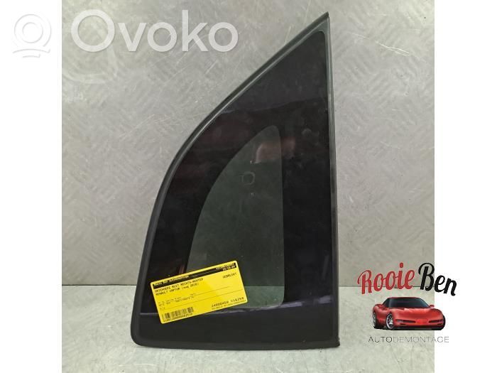 Vidrio lateral trasero