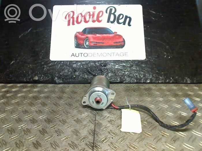 Opel Corsa C Electric power steering pump 