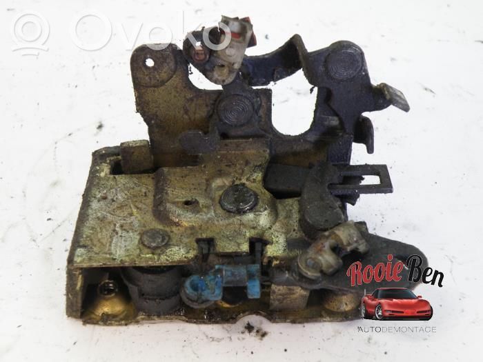 Dodge VAN B100 Serratura portiera anteriore 