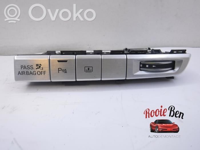 Audi A8 S8 D4 4H Przycisk / Włącznik czujnika parkowania PDC 