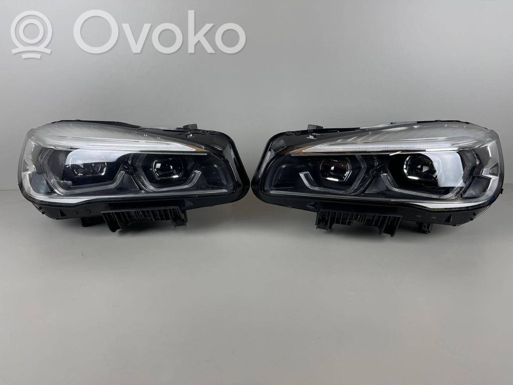 BMW 2 F46 Scheinwerfer 