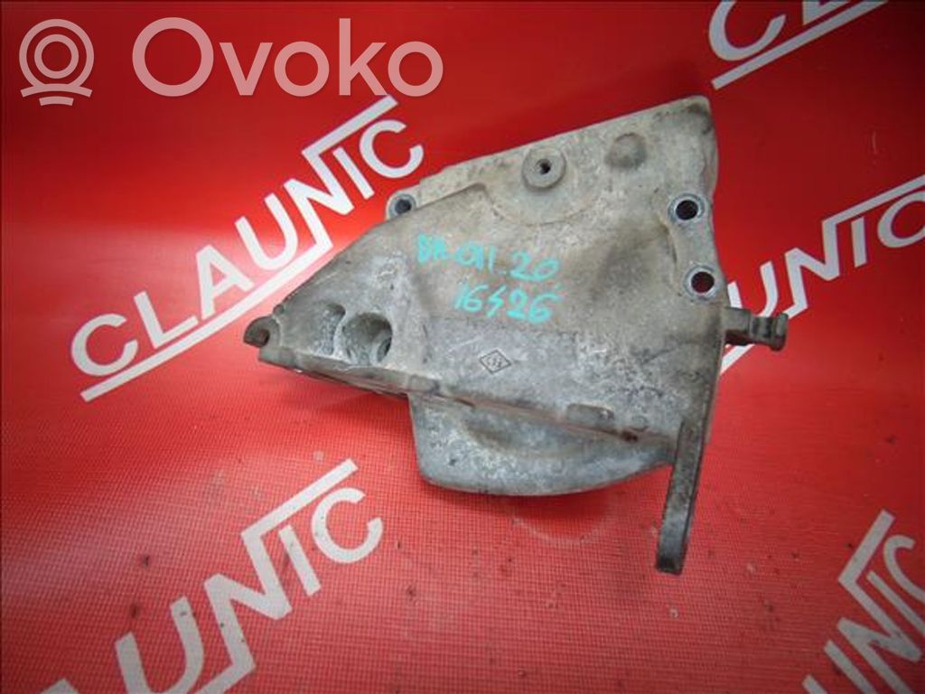 Engine mounting bracket   8200591131,8200591131,DA0112016426