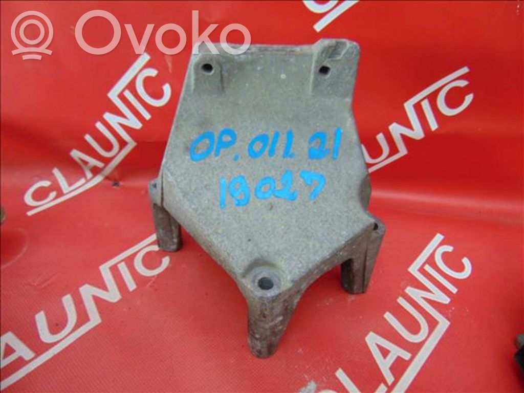 Opel Corsa C Engine mounting bracket 
