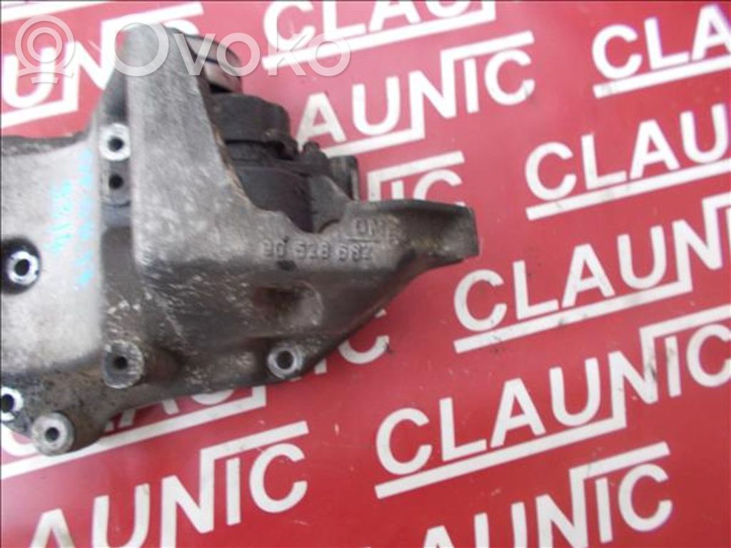Opel Vectra B Generator/alternator bracket 