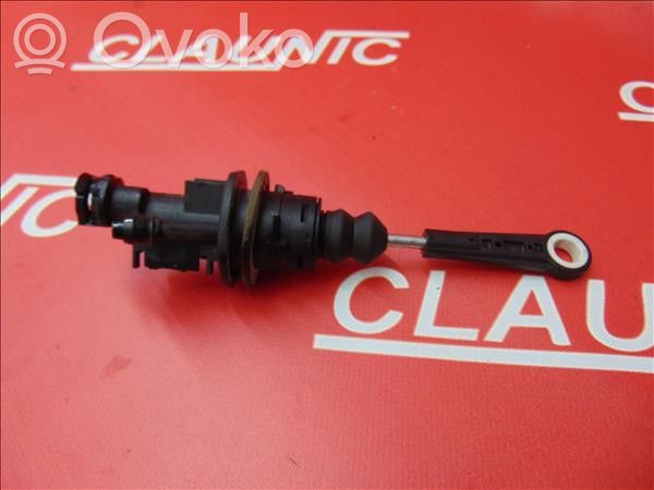 Audi A4 S4 B8 8K Główny cylinder sprzęgła