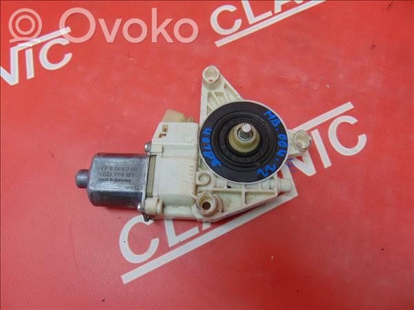 Mercedes-Benz C W204 Moteur de lève-vitre de porte avant 