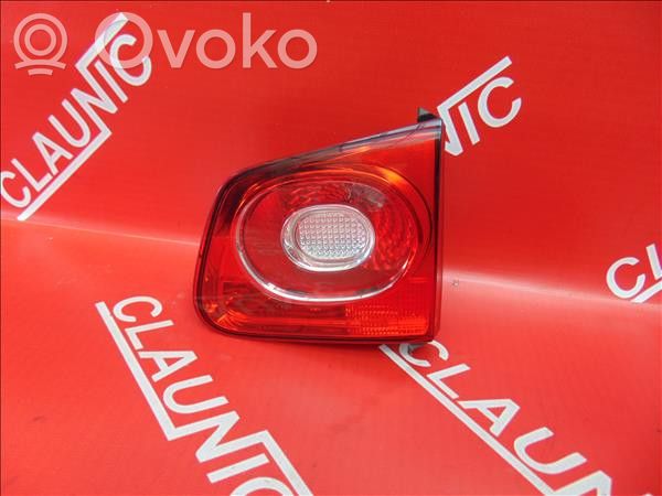 Volkswagen Tiguan Lampy tylnej klapy bagażnika 