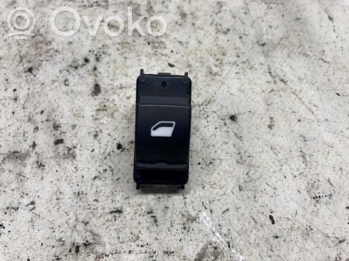 Citroen C3 Aircross Electric window control switch 