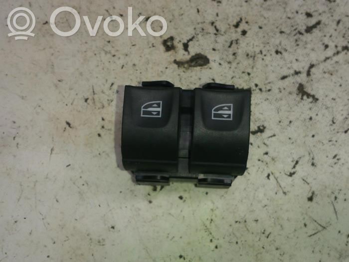 Electric window control switch   10023697,254118244R,10023282,10023697,1861098,254118244R,30710789,30773429