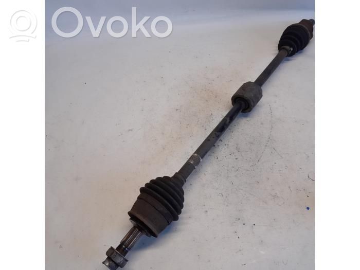 Opel Corsa D Półoś przednia 