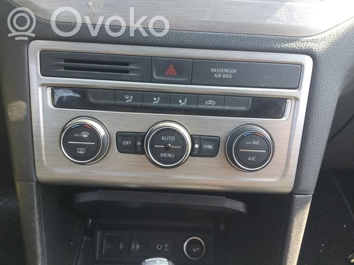 Volkswagen Golf Sportsvan Climate control unit 
