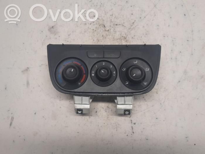 Opel Combo D Climate control unit 