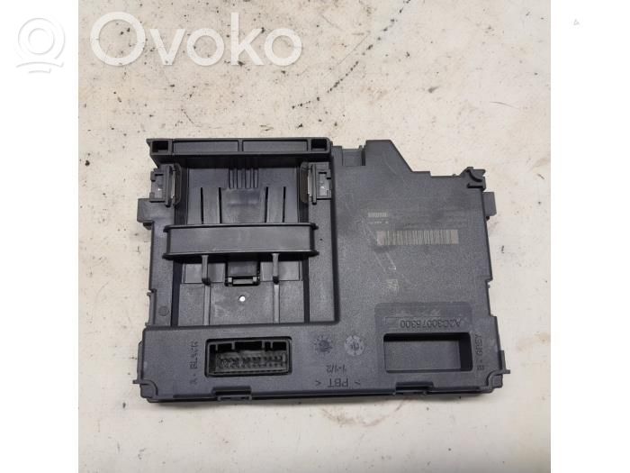 Renault Clio IV Imobilaizerio skaitytuvas (antena) 