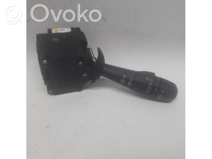 Renault Clio IV Wiper switch 