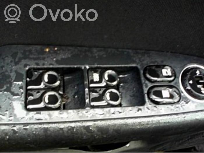 Hyundai i30 Wing mirror switch 